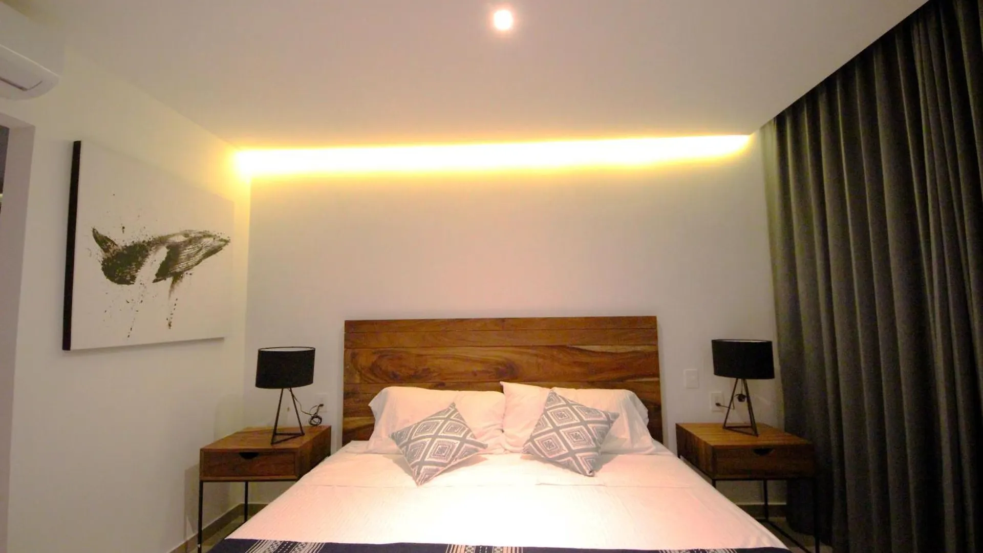 Apartment Near The Beach, Rooftop, Pool, Sea View. Playa del Carmen