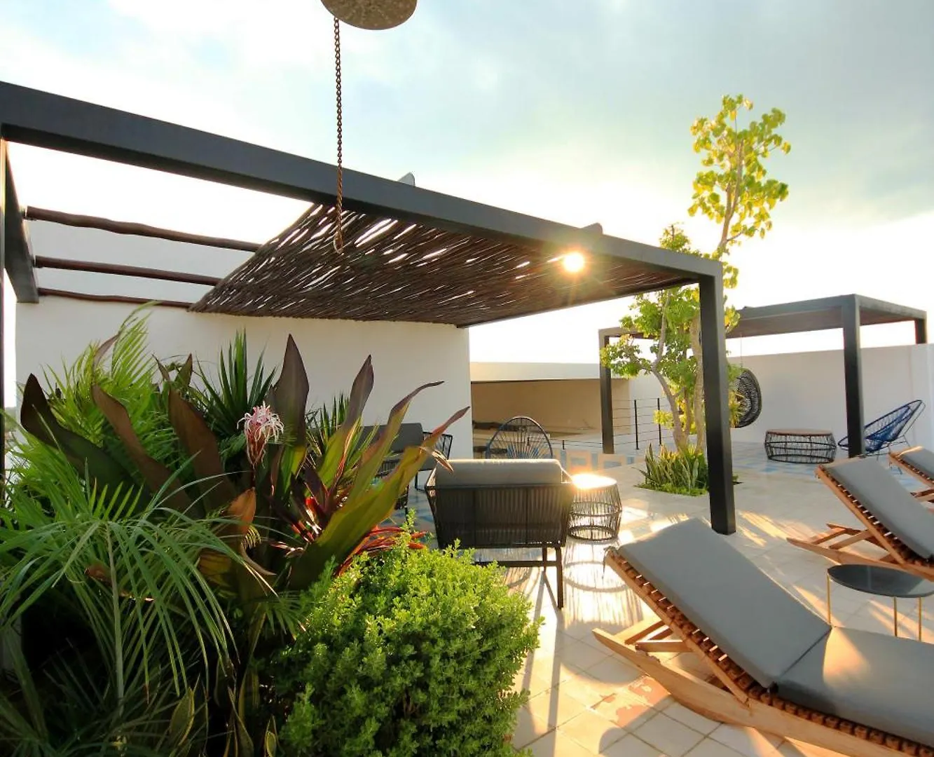 Apartment Near The Beach, Rooftop, Pool, Sea View. Playa del Carmen Mexico